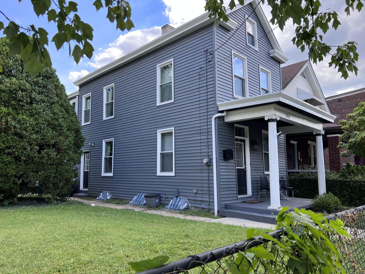 206 Center Street - Photo 1