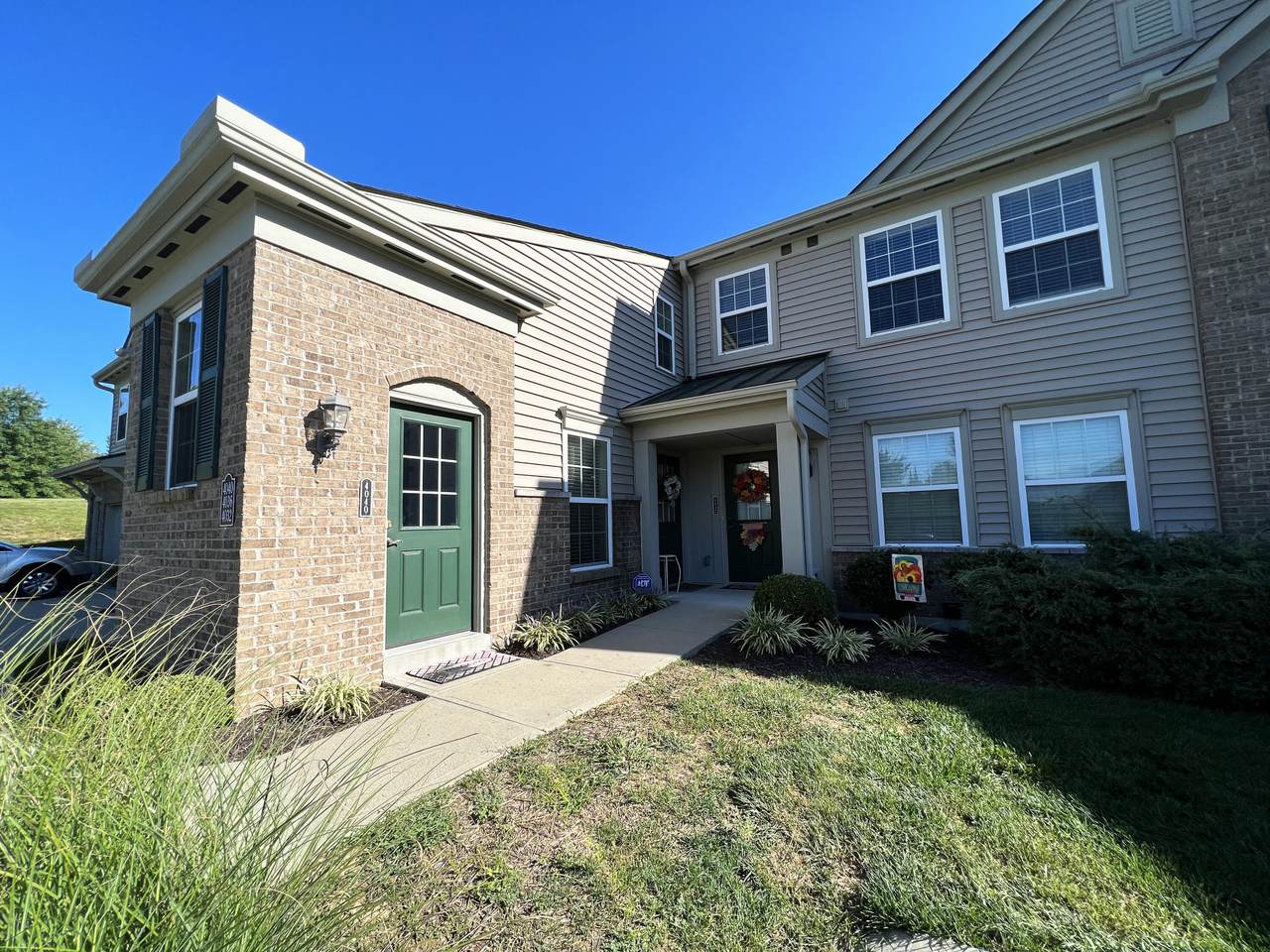 4040 Calvert Court - Photo 1