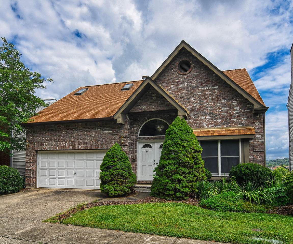 636 Pointe Benton Lane - Photo 1