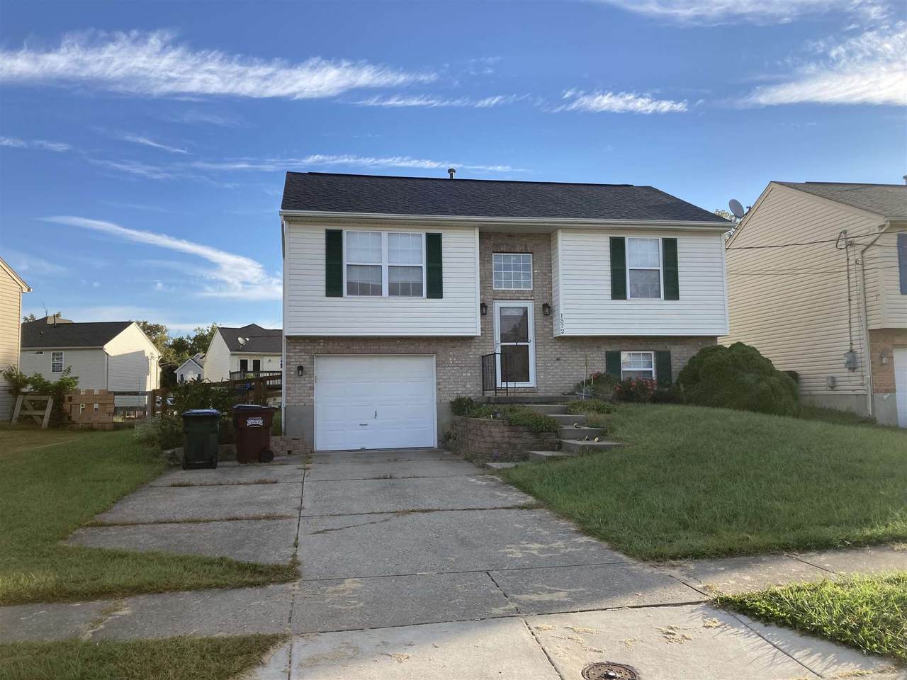 1572 Raintree Court - Photo 1