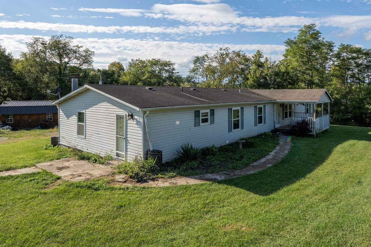 1325 River Road - Photo 1