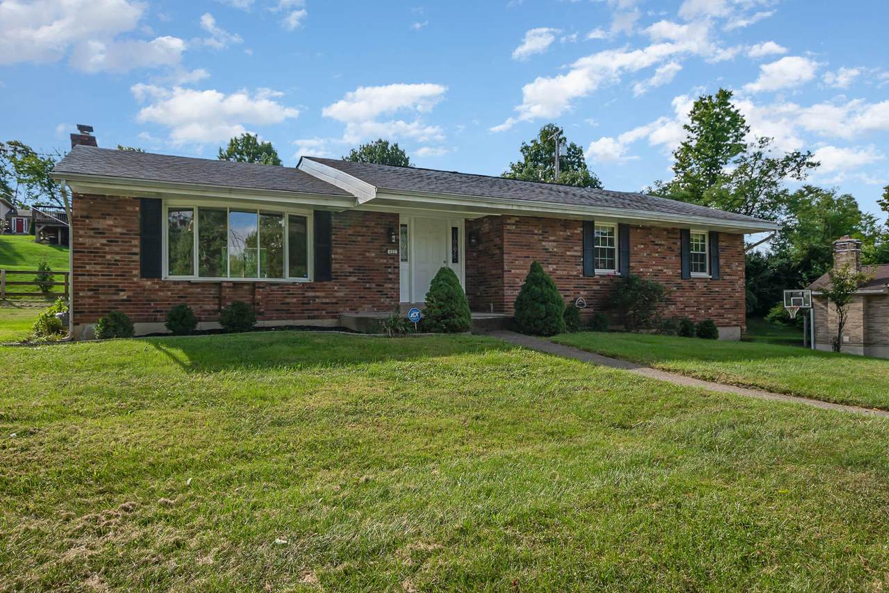 422 Dayflower Court - Photo 1