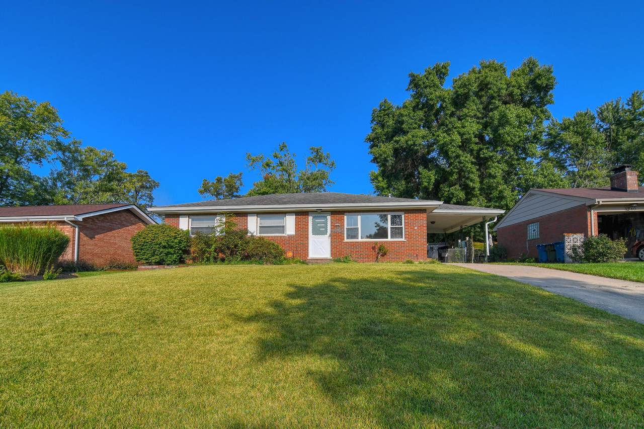 3242 Fairwood Court - Photo 1