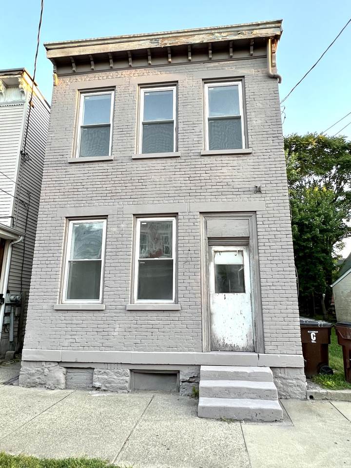 124 13th Street - Photo 1