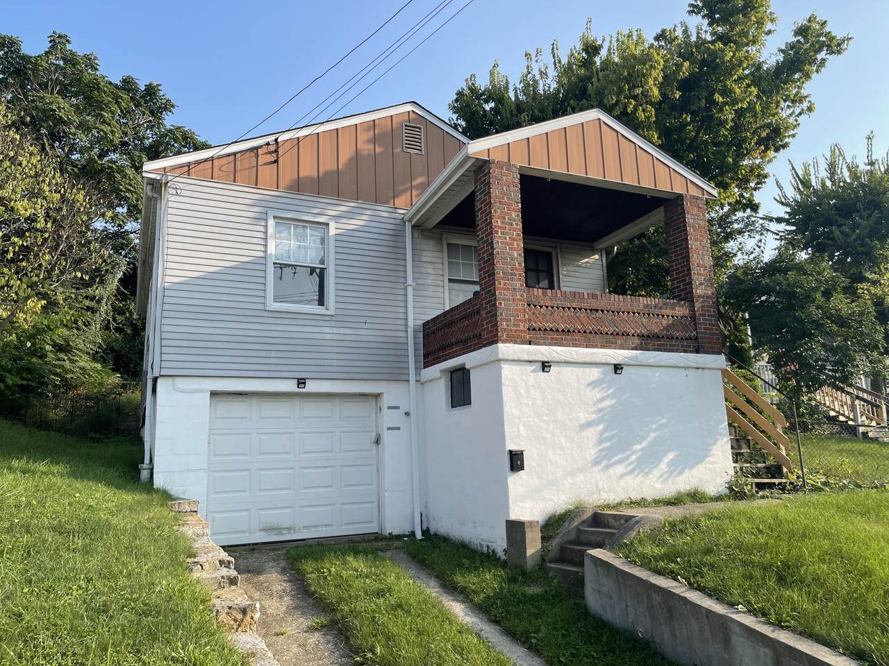 210 13th Street - Photo 1