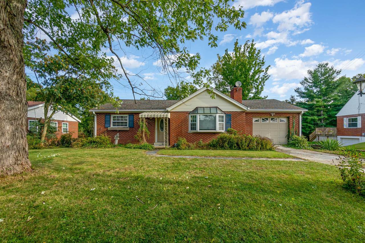 640 Wayskin Drive - Photo 1