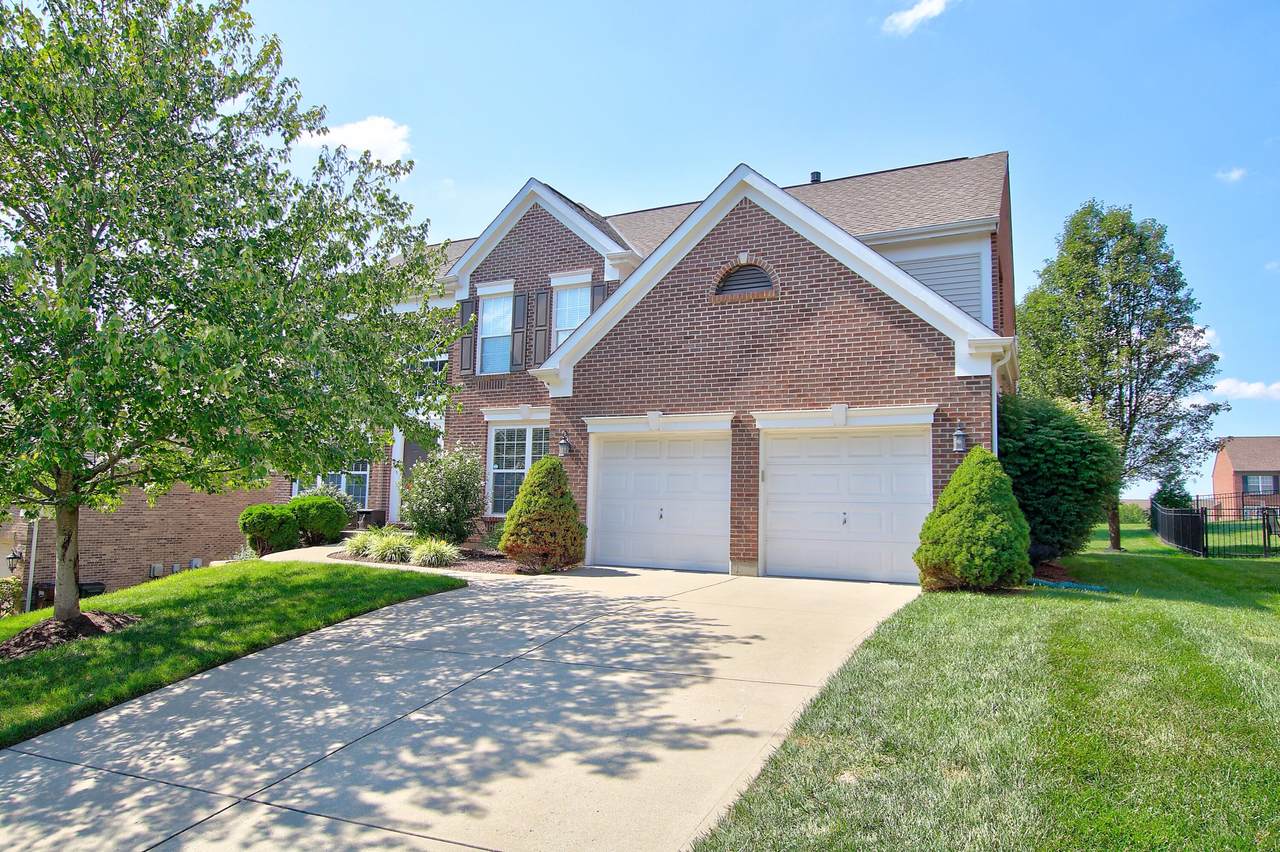 413 Glengarry Way - Photo 1
