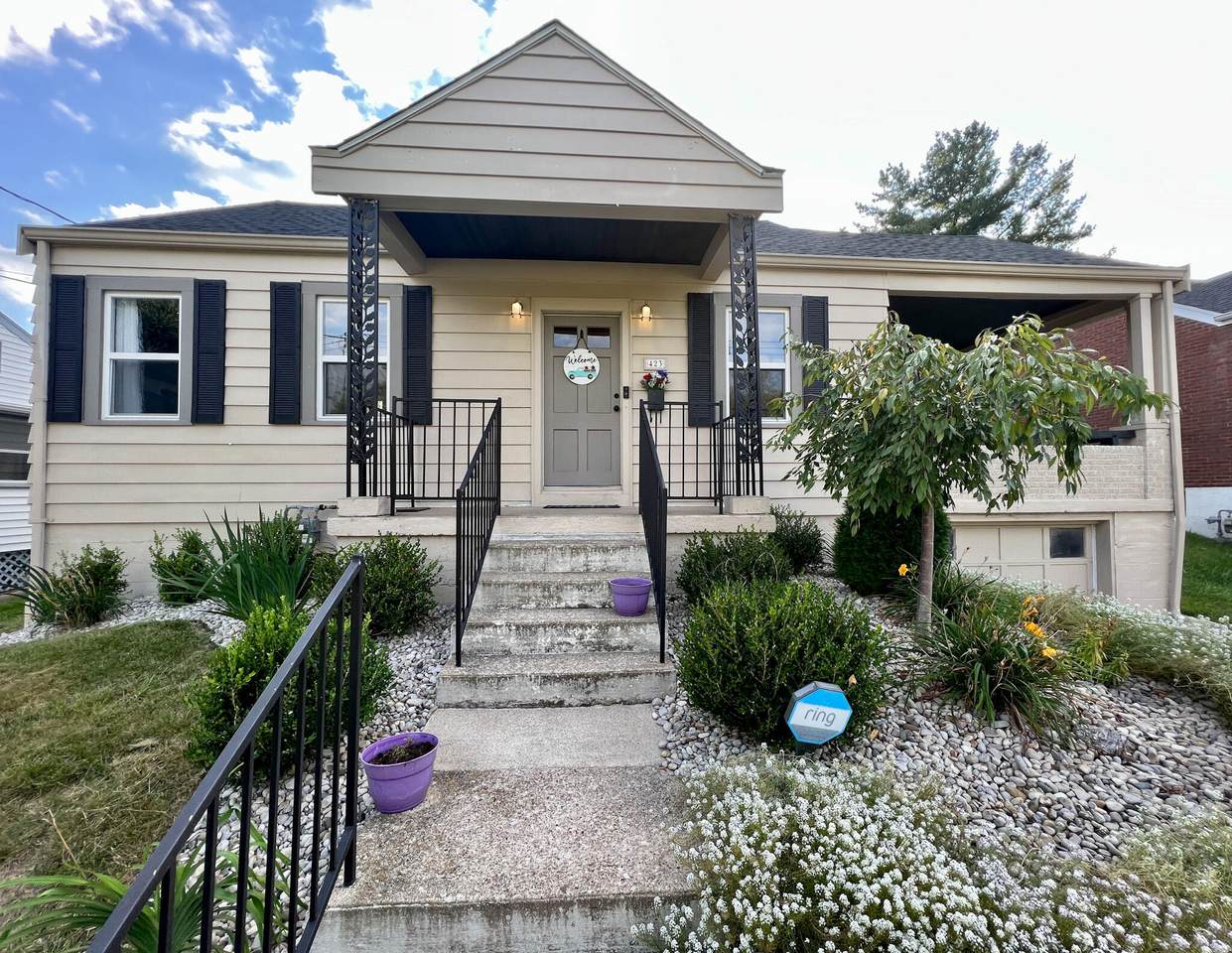 423 Hallam Avenue - Photo 1