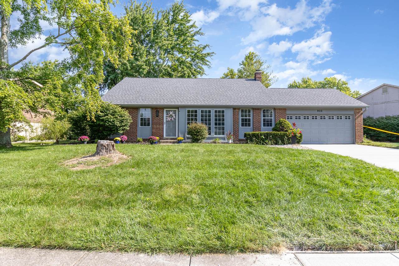 822 Deena Drive - Photo 1