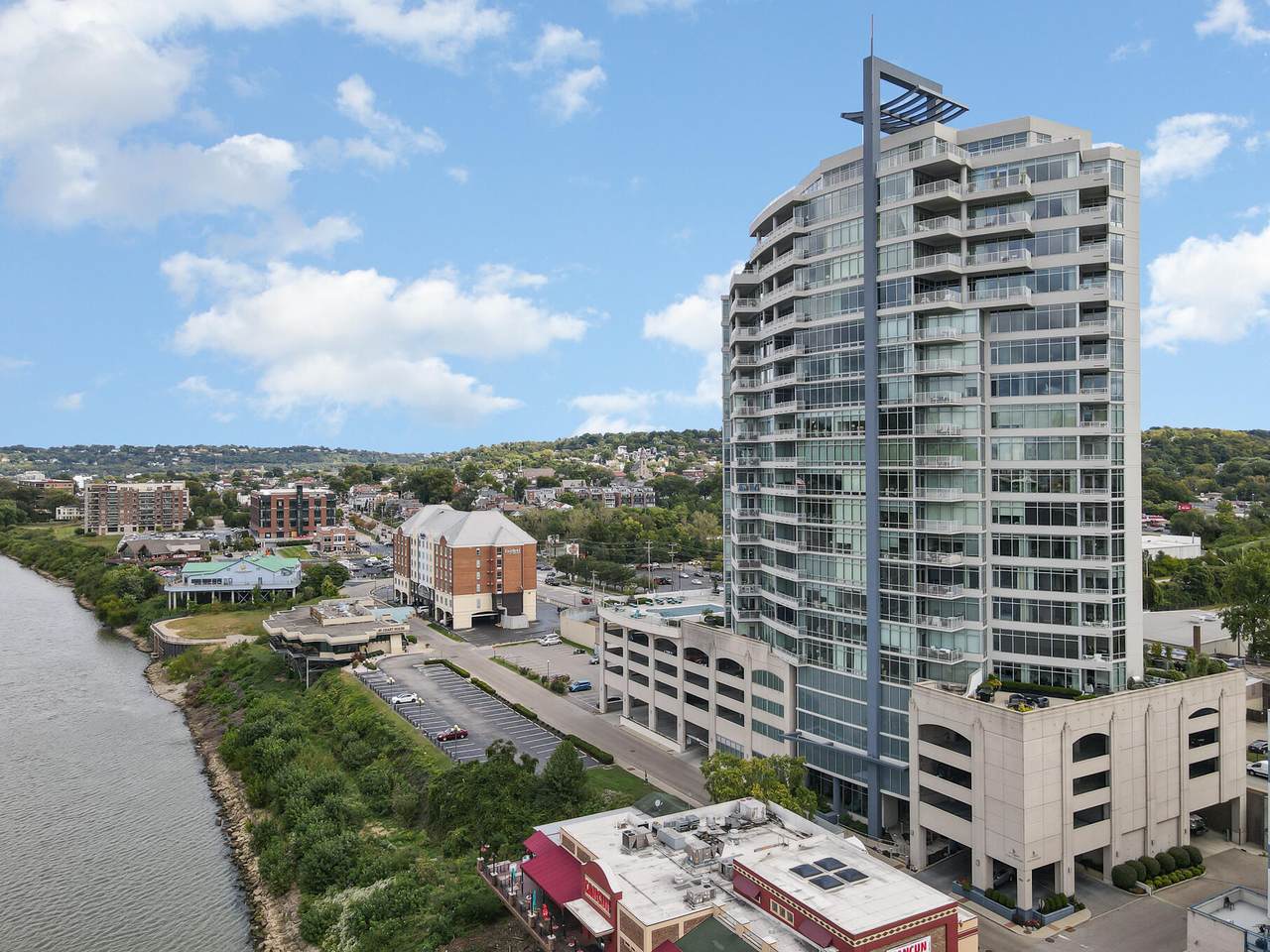 400 Riverboat - Photo 1