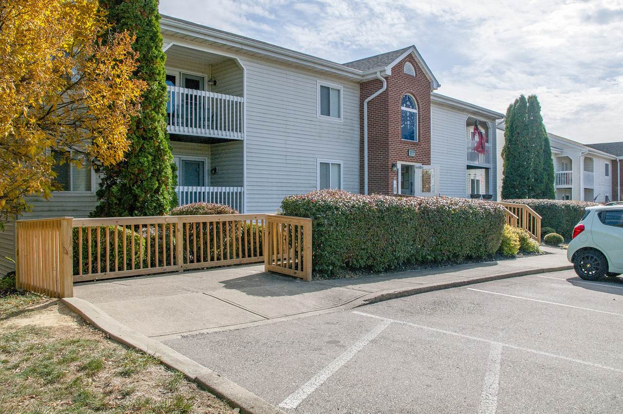 10112 Carnation Court - Photo 1