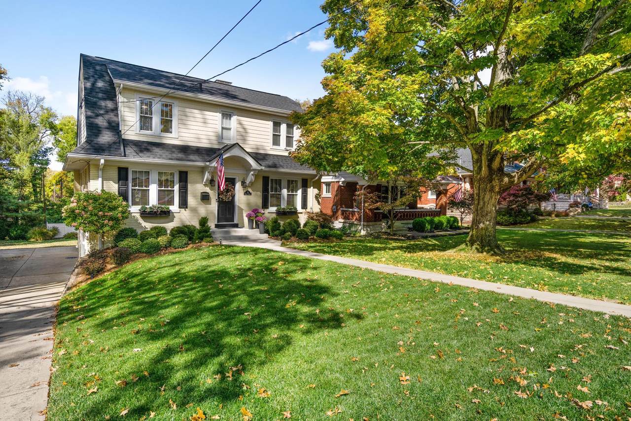 33 Tremont Avenue - Photo 1