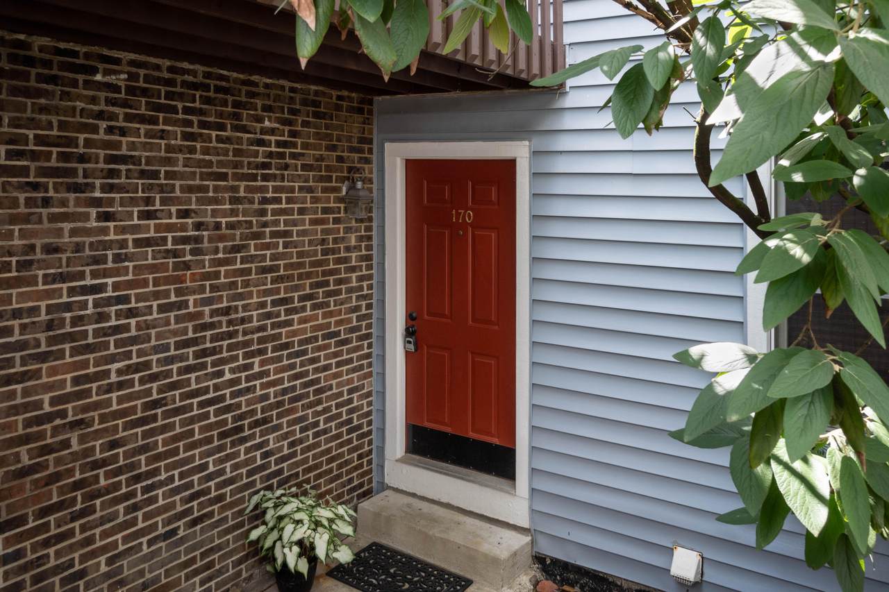 170 Bellepointe Commons - Photo 1