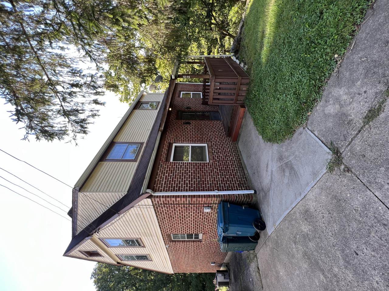 62 Rossmore Avenue - Photo 1
