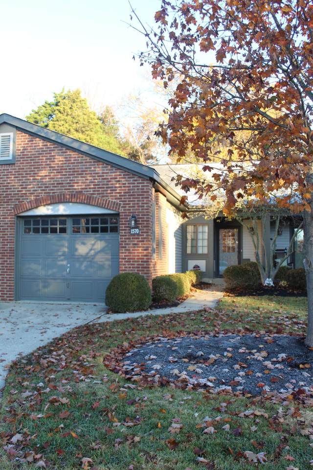 1570 Englewood Place - Photo 1