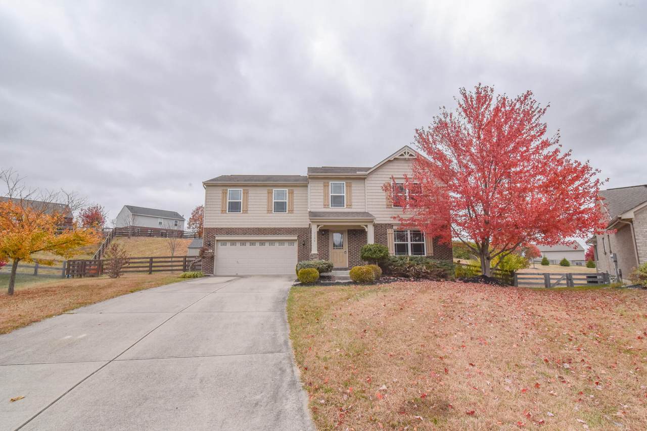 1134 Pinewood Drive - Photo 1