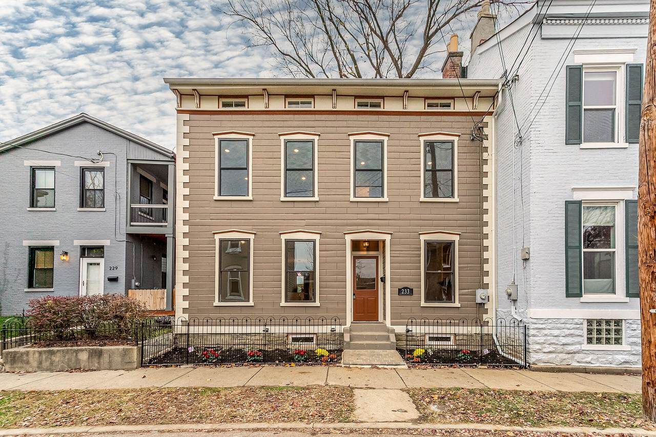 233 7th Street - Photo 1