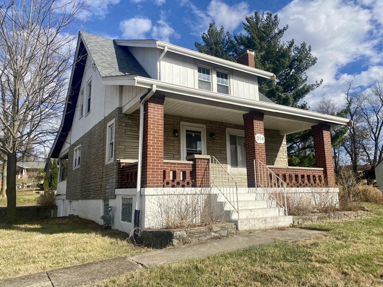 314 Sunset Avenue - Photo 1