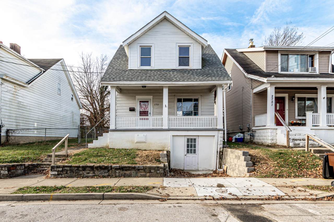 2753 Alexandria Avenue - Photo 1
