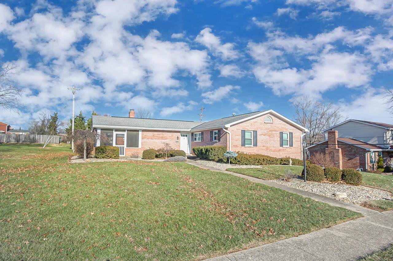 537 Village Drive - Photo 1