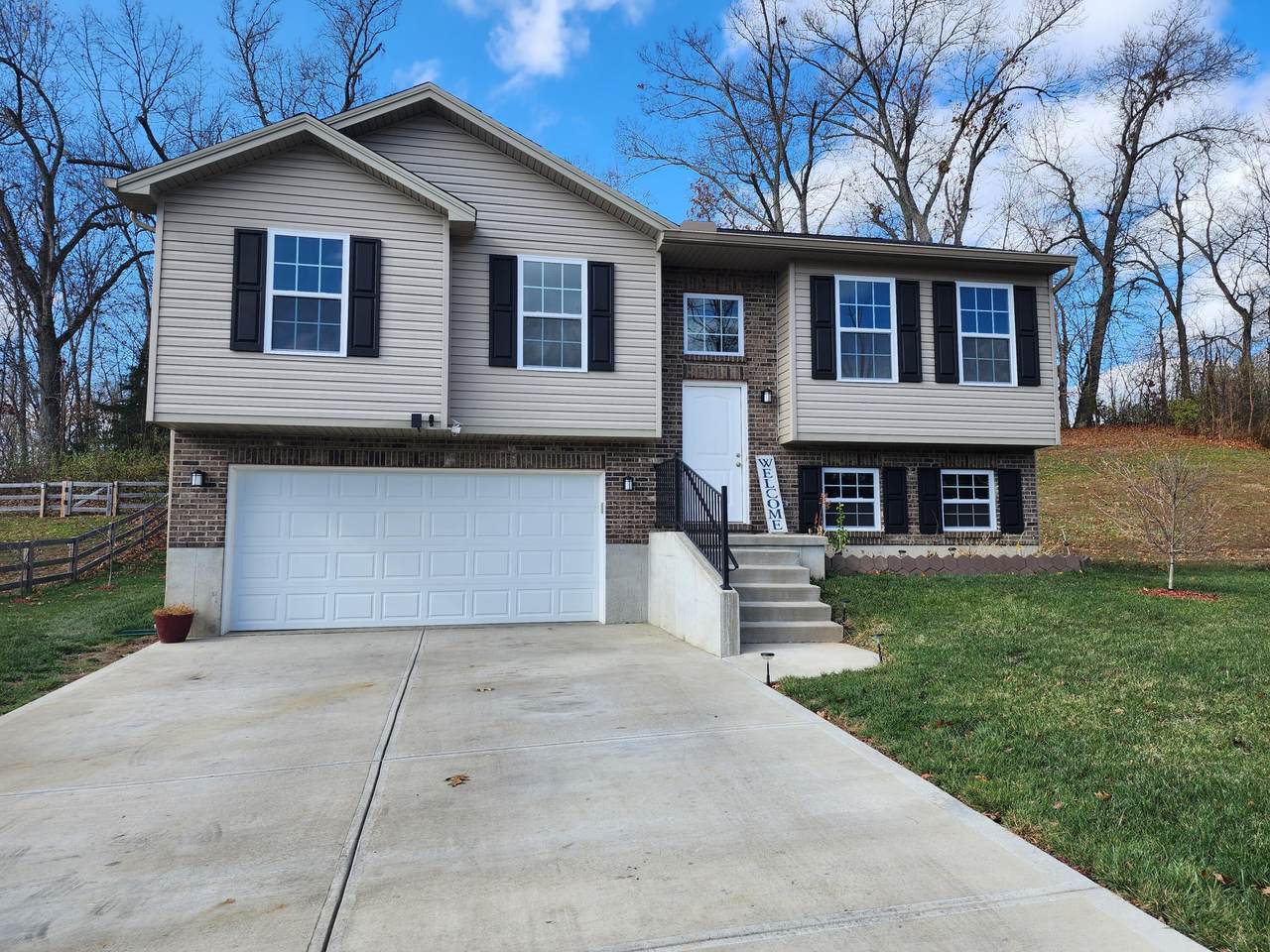 480 Eagle Creek Drive - Photo 1