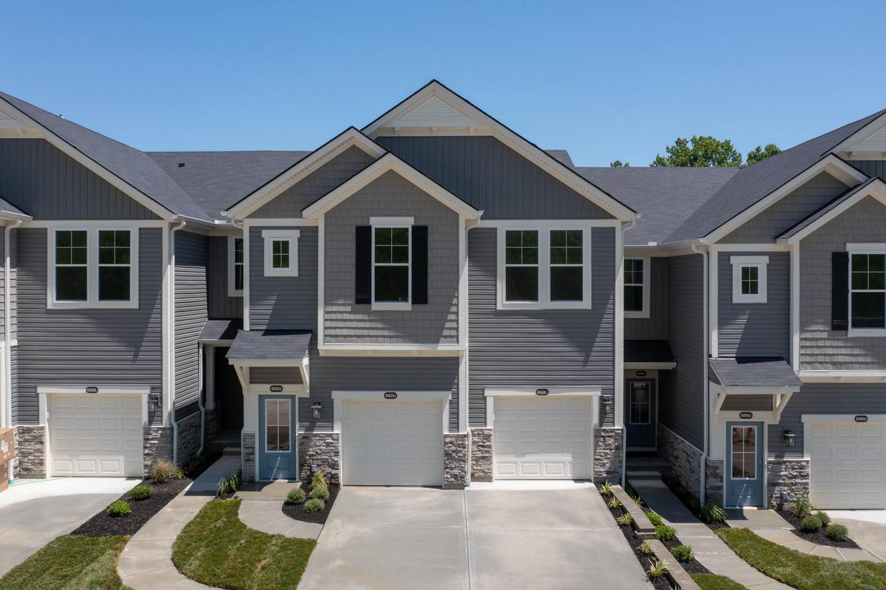 692 Streamside Drive - Photo 1