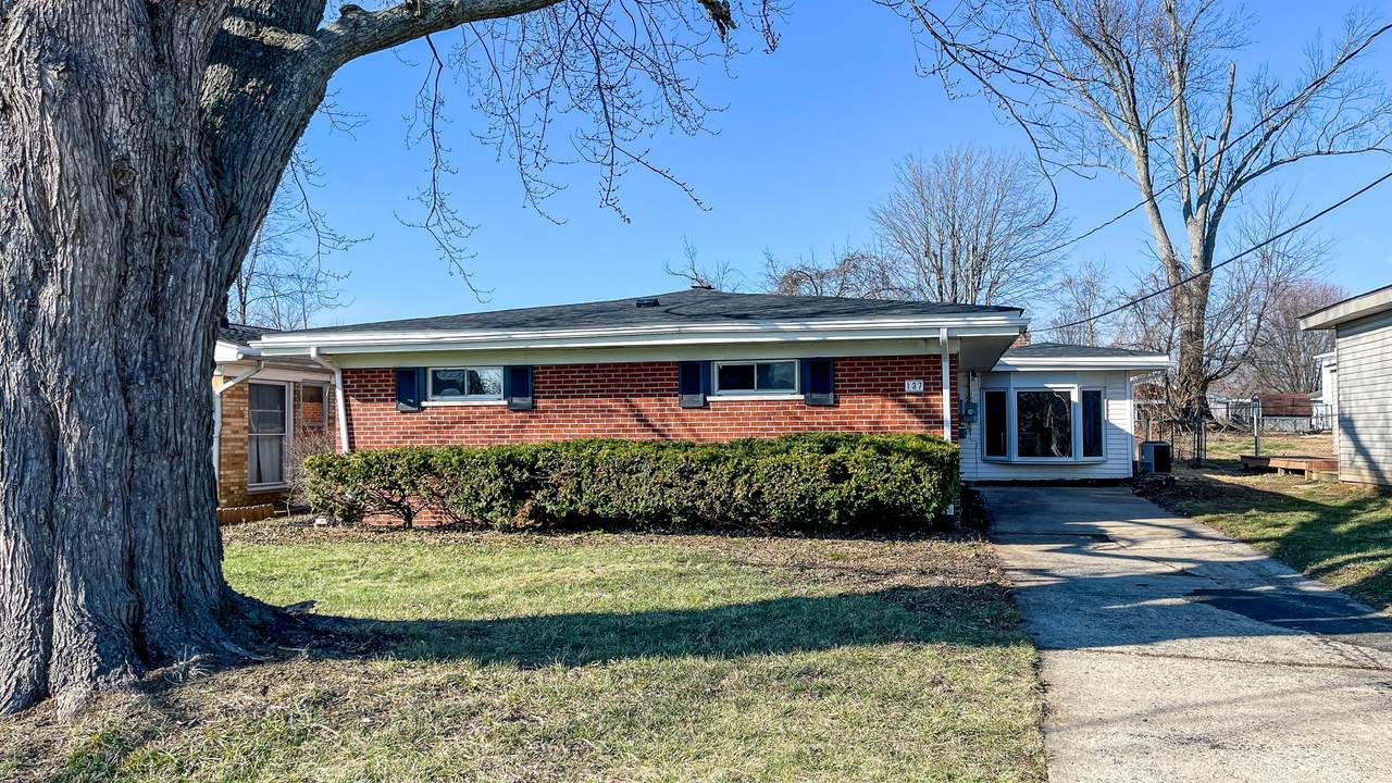 137 Roger Lane - Photo 1