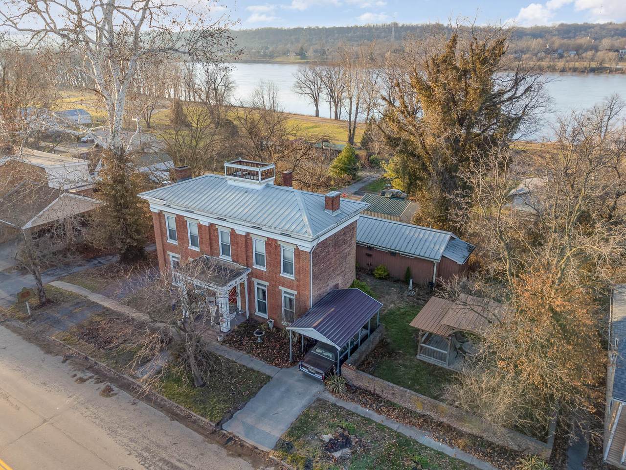 501 Main Street - Photo 1