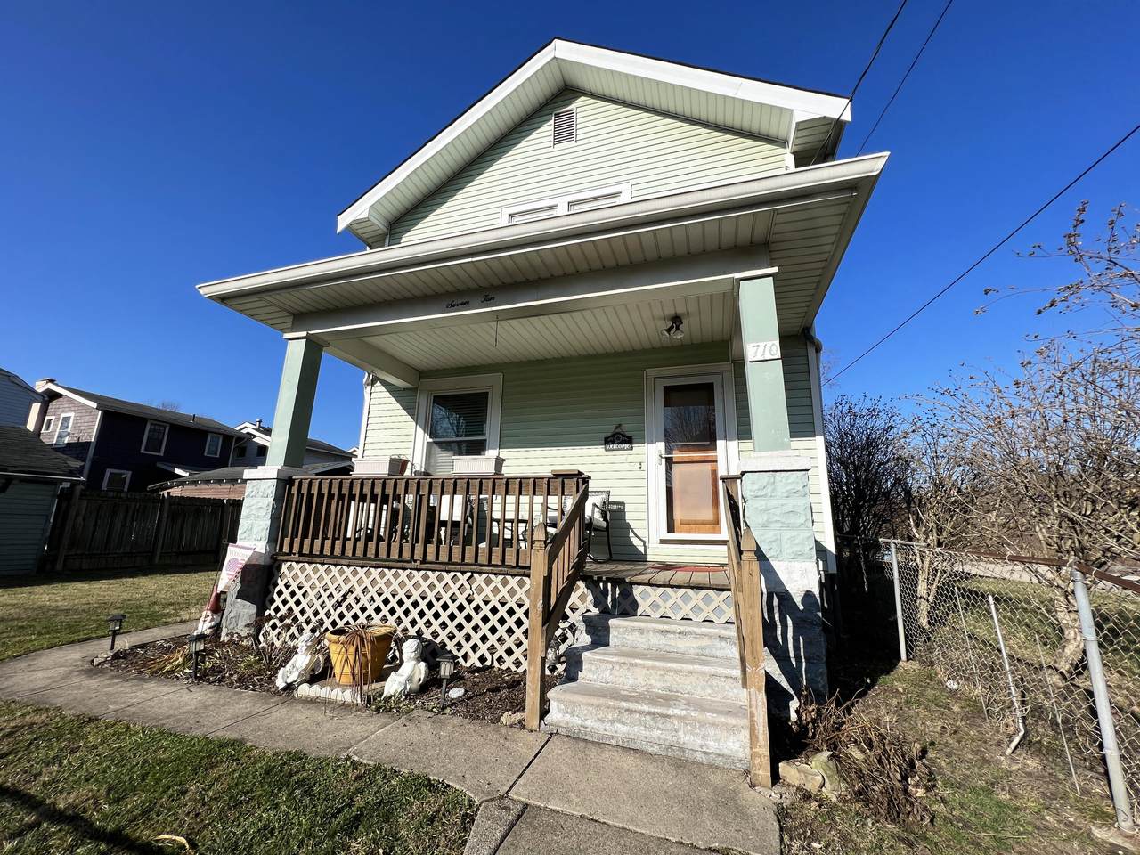710 Delmar Place - Photo 1