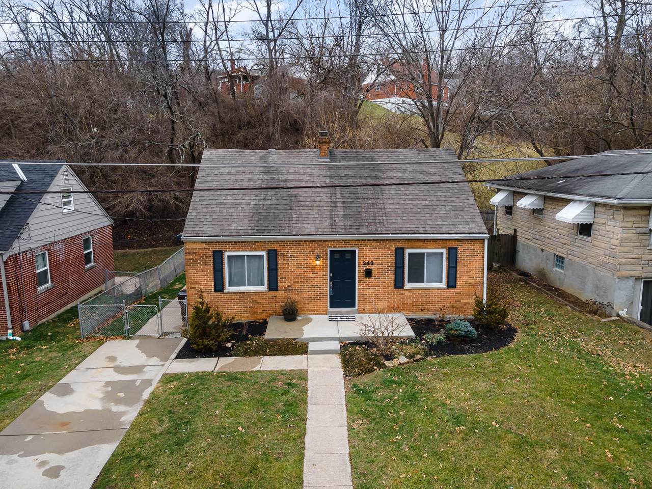 343 Riddle Place - Photo 1