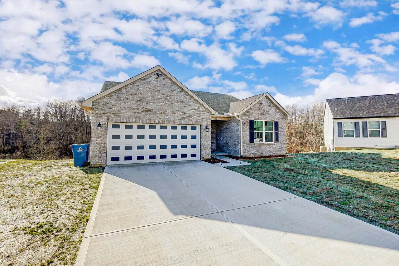 127 Keeneland Drive - Photo 1