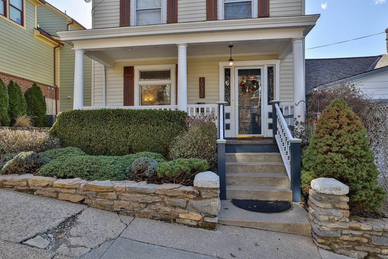 1030 Vine Street - Photo 1