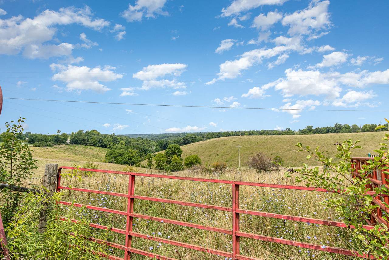 1870 Chipman Ridge Rd - Photo 1