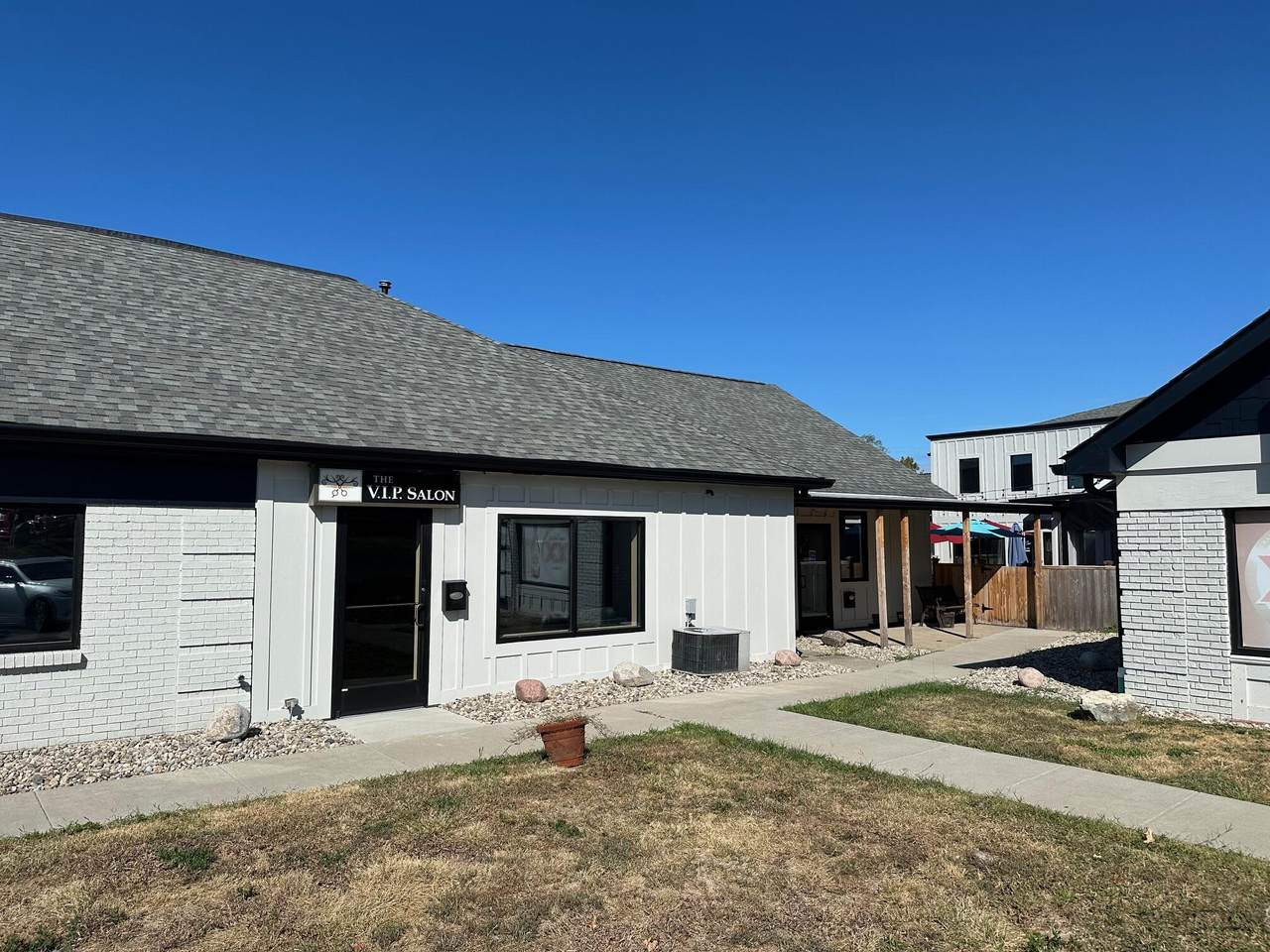 7724 Us-42 - Photo 1