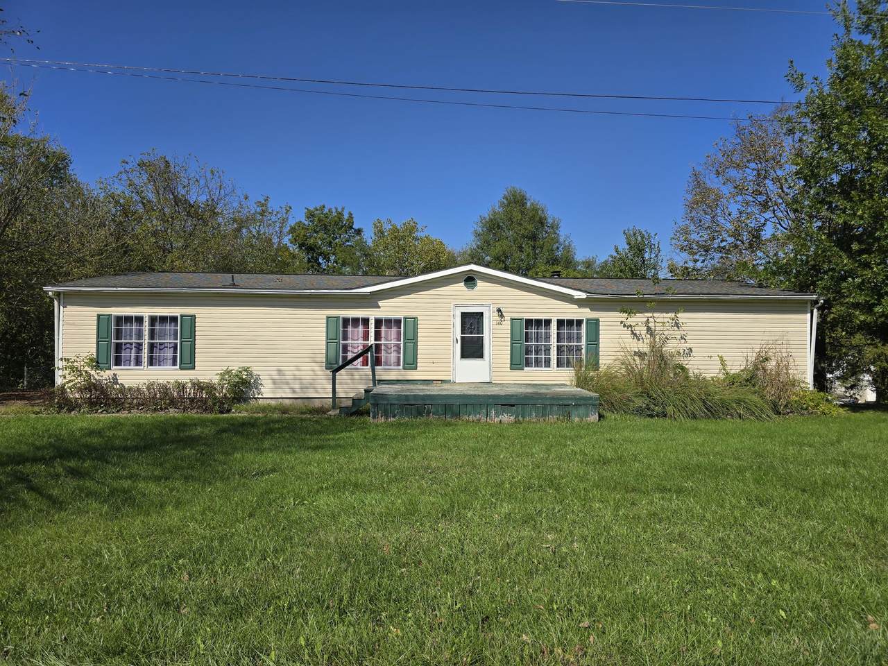140 Amber Drive - Photo 1