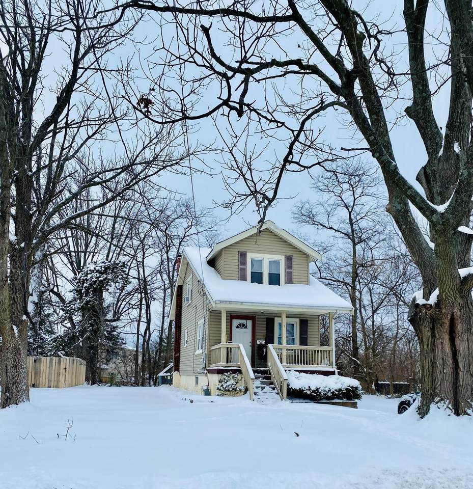 9 Ridgeway Avenue - Photo 1