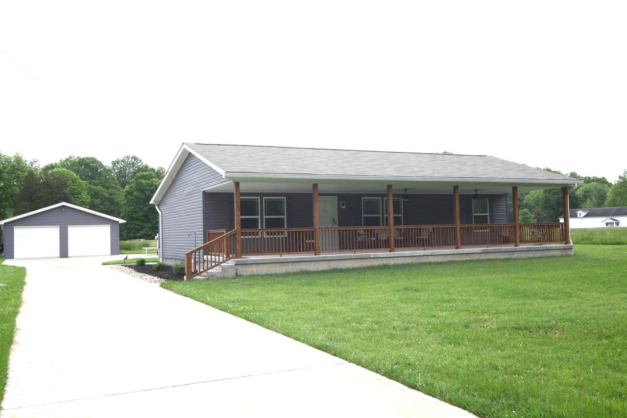 535 Swan Court - Photo 1