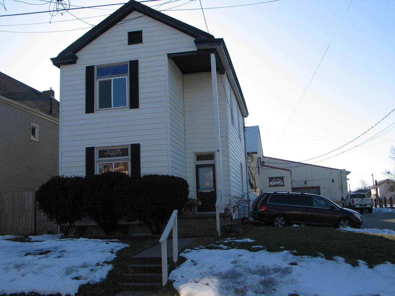 123 34th Street - Photo 1