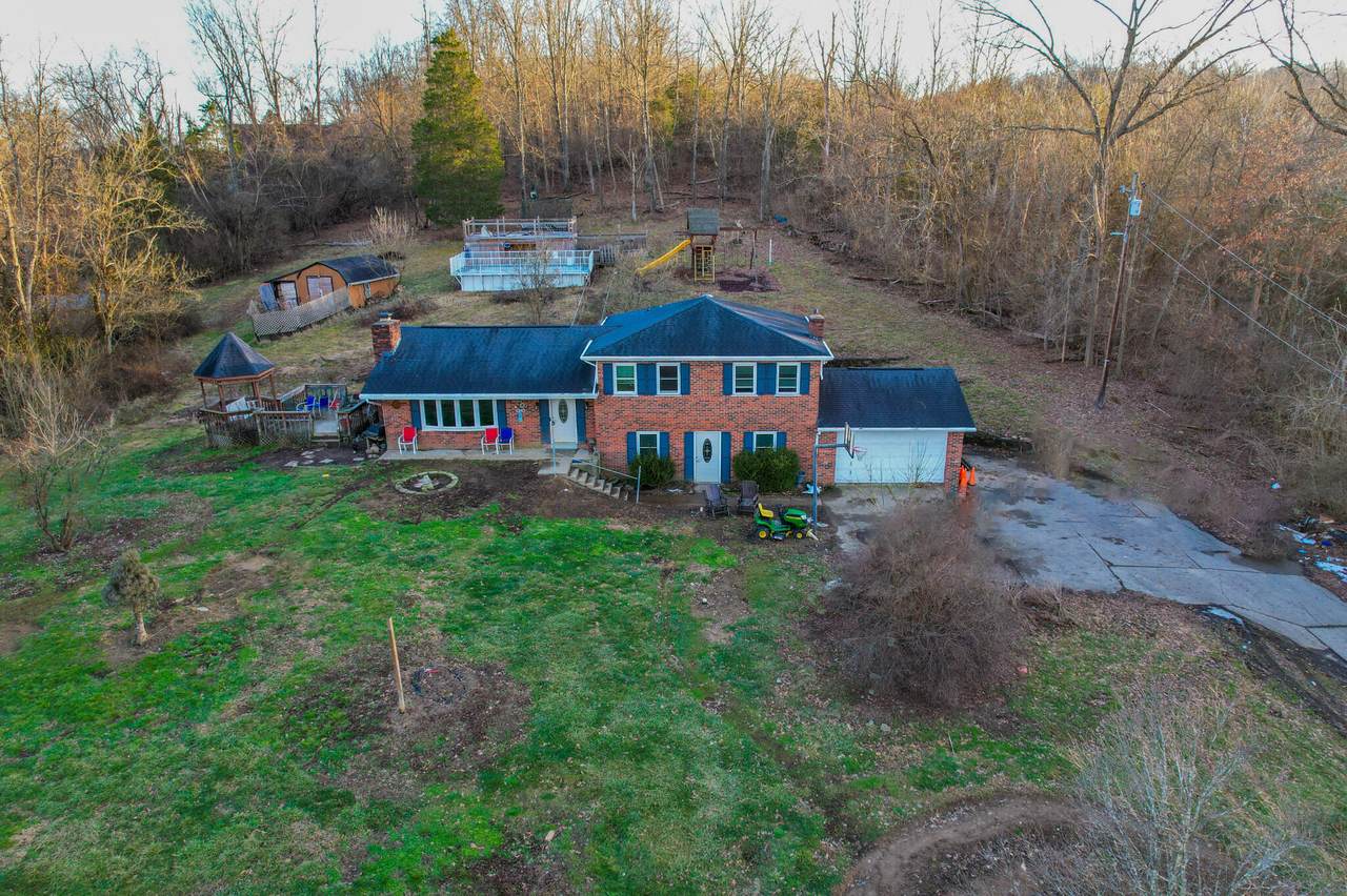 9234 Flagg Springs Pike - Photo 1