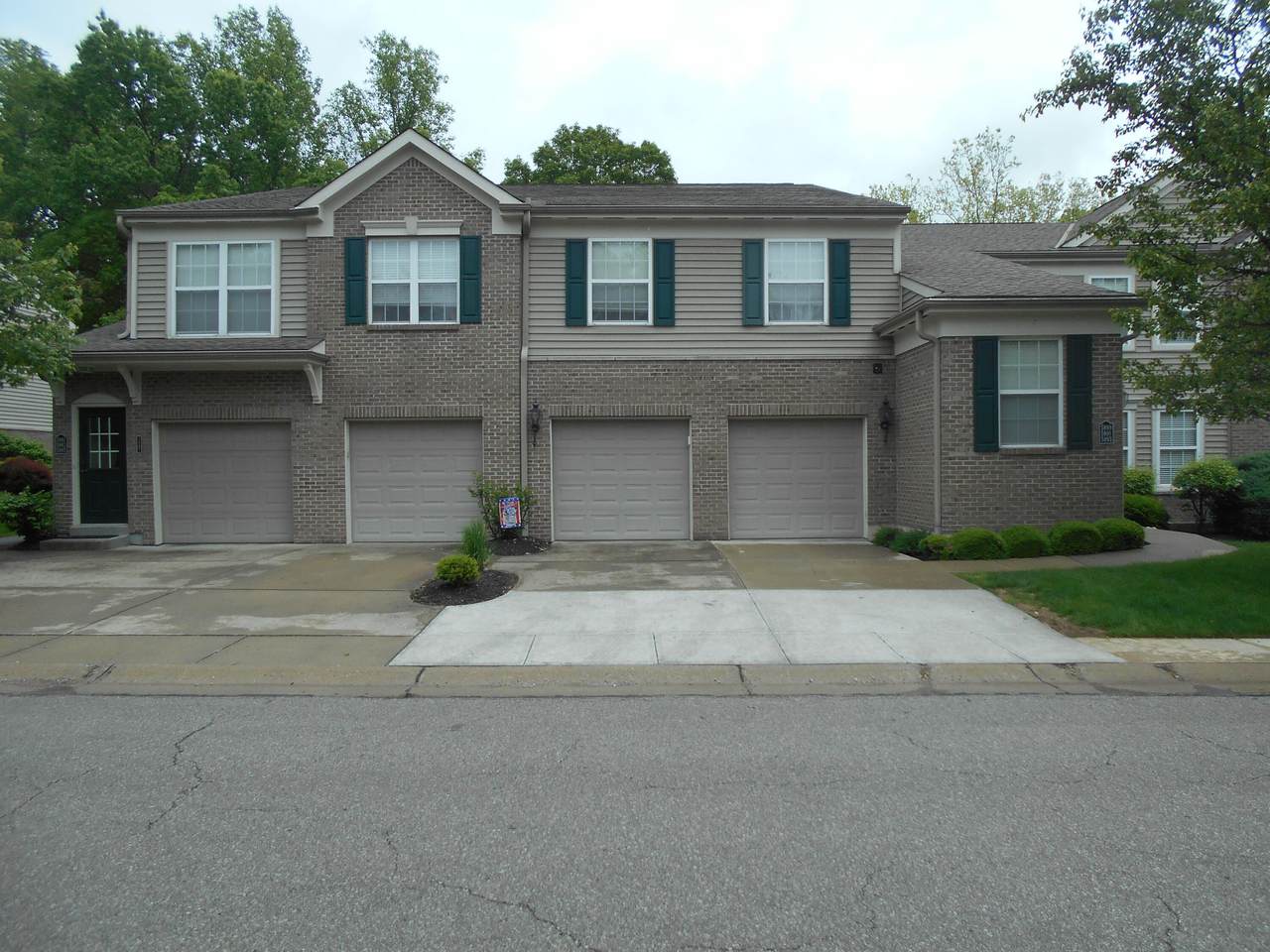 5881 Boulder View - Photo 1