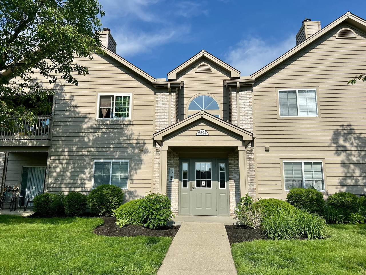 2324 Northmoor Lane - Photo 1