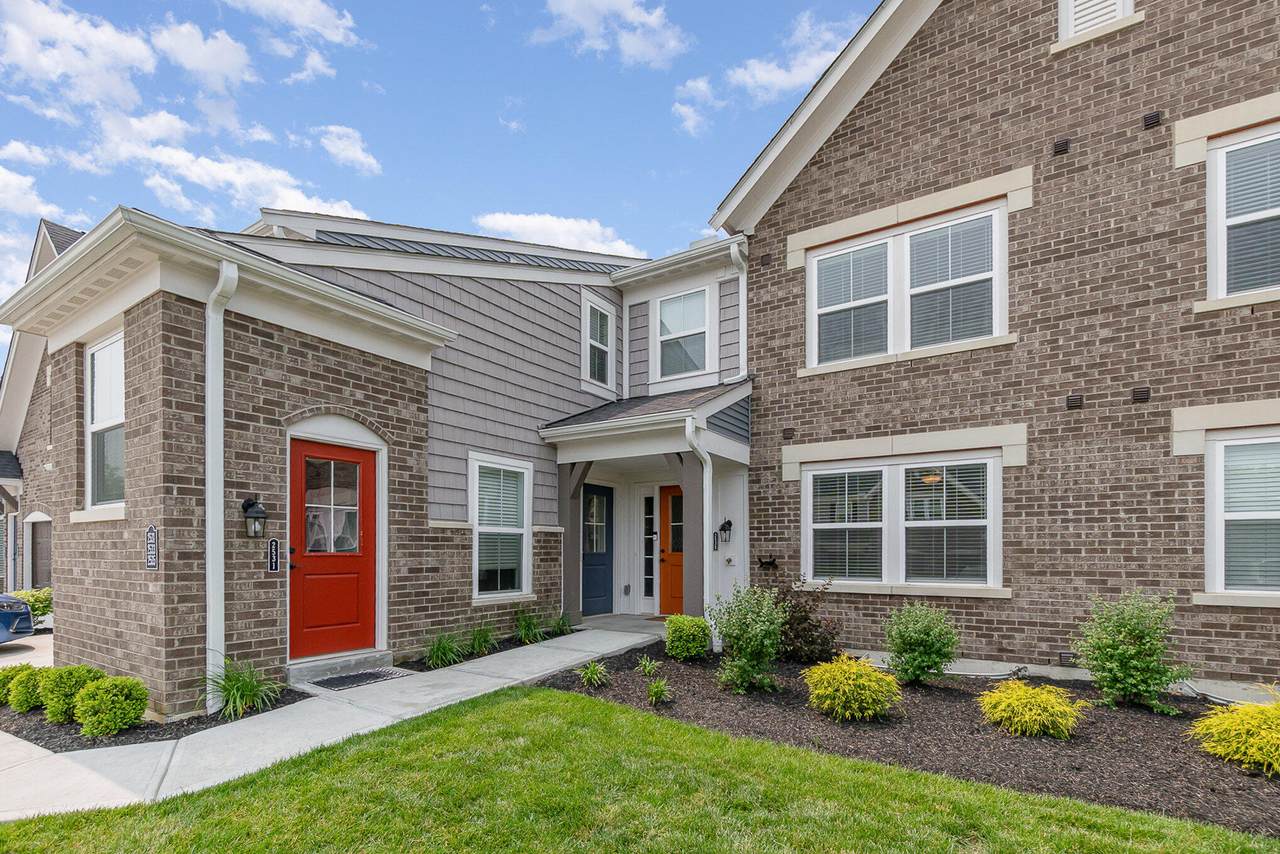 2535 Crosshill Drive - Photo 1