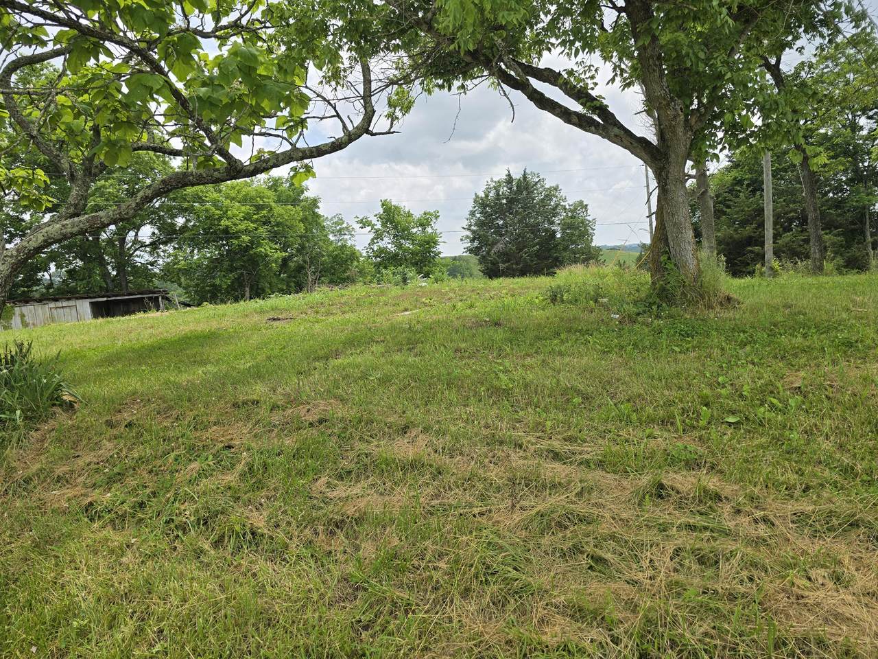 489 Kelly Road - Photo 1