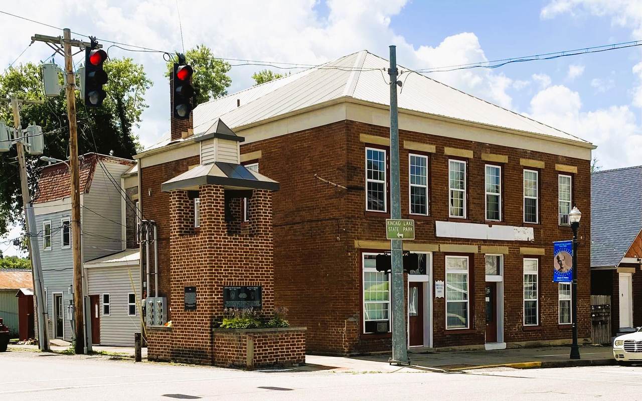300 Main Street - Photo 1