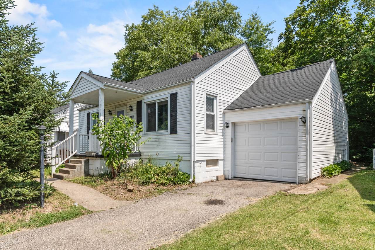 112 Valley Drive - Photo 1