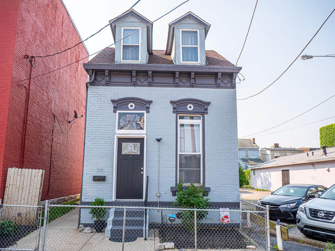 320 10th Street - Photo 1