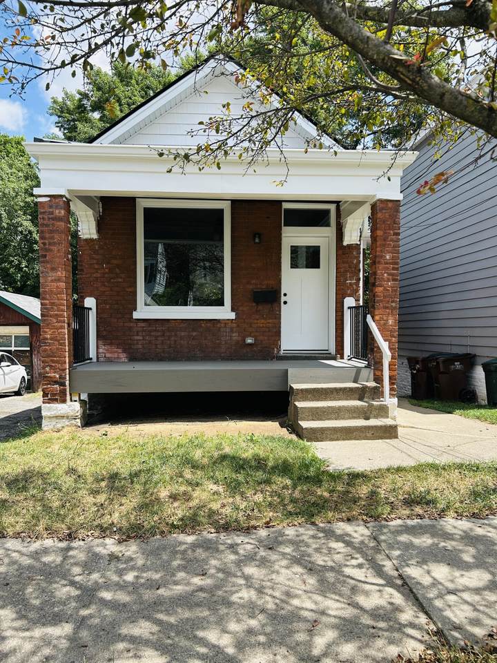 1702 Jefferson Avenue - Photo 1