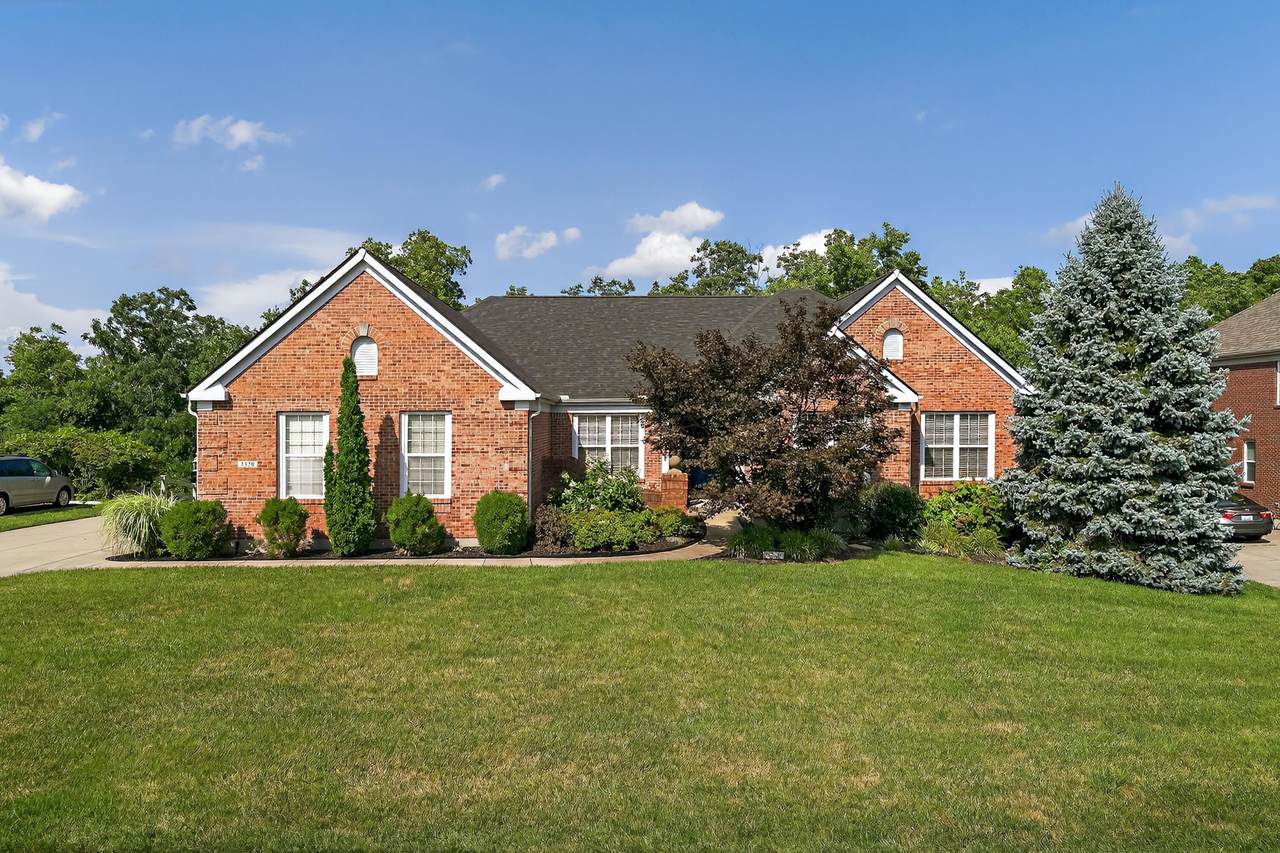 2320 Summerwoods Drive - Photo 1