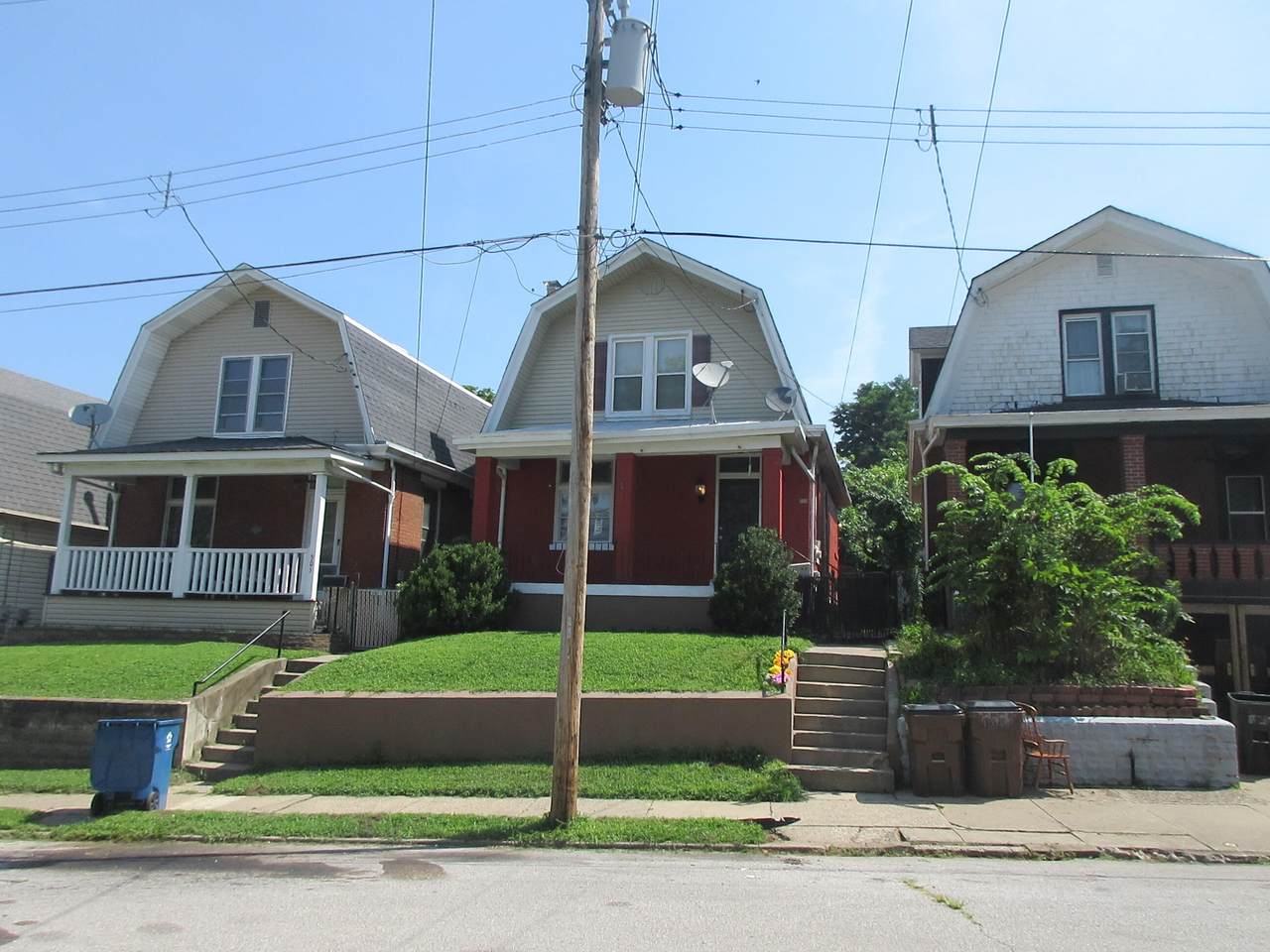 307 Dayton Avenue - Photo 1