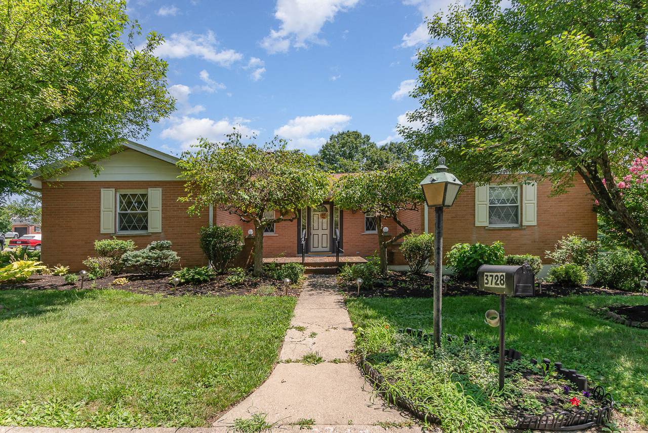 3728 Parkview Drive - Photo 1